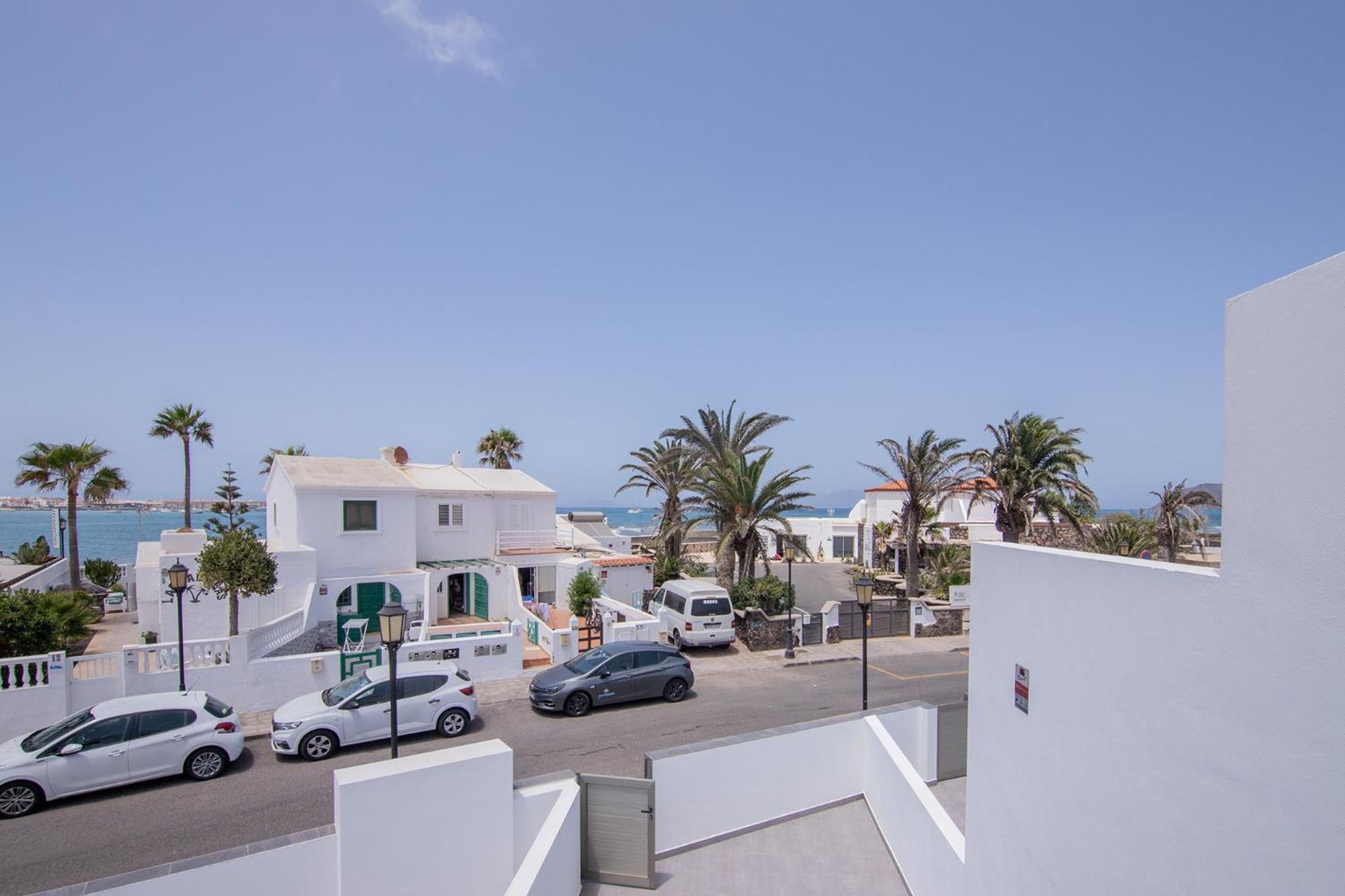 Apartment Holiday 2 Beachfront Corralejo By Holidays Home Buitenkant foto